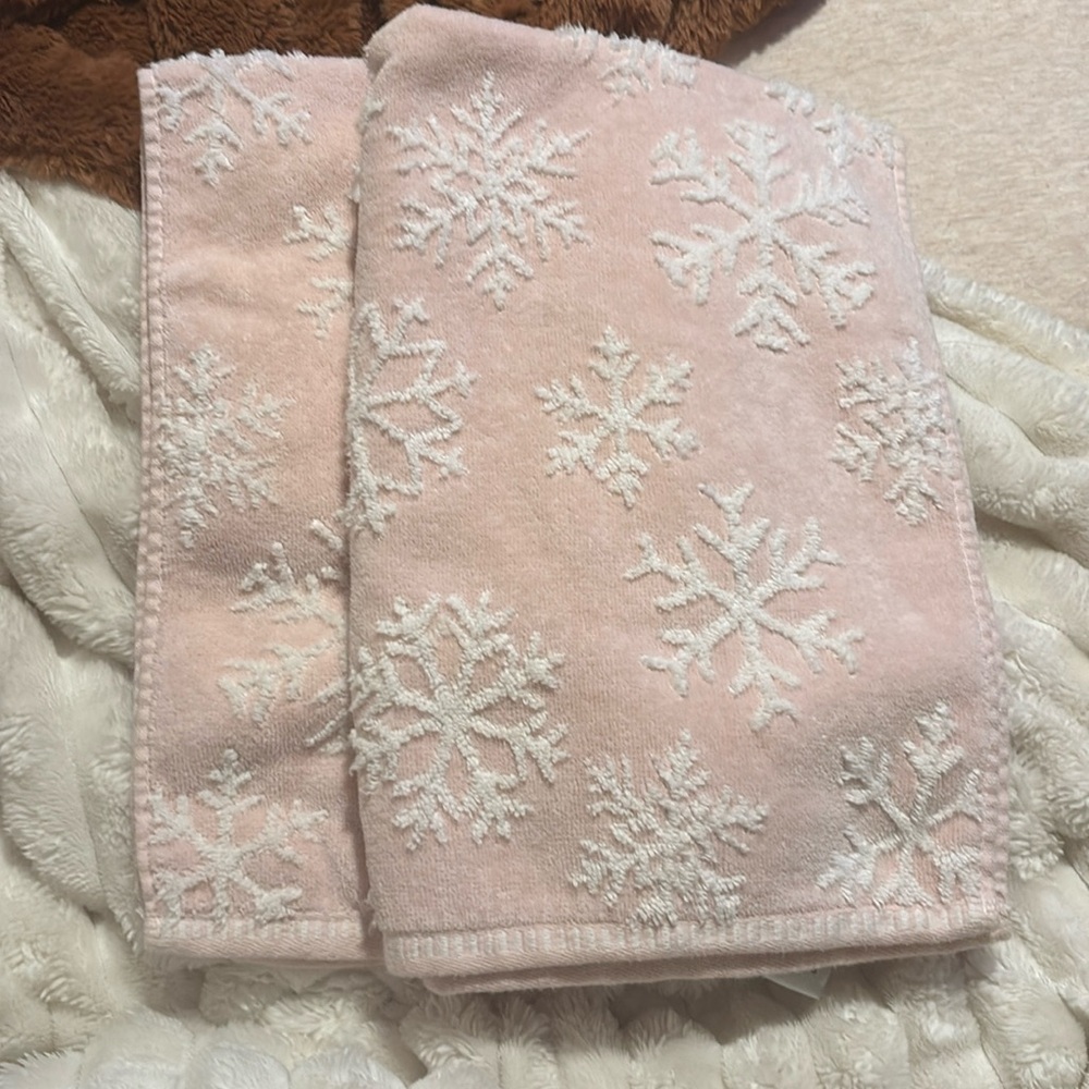 Pink and white snowflakes hand towels for bathroom
